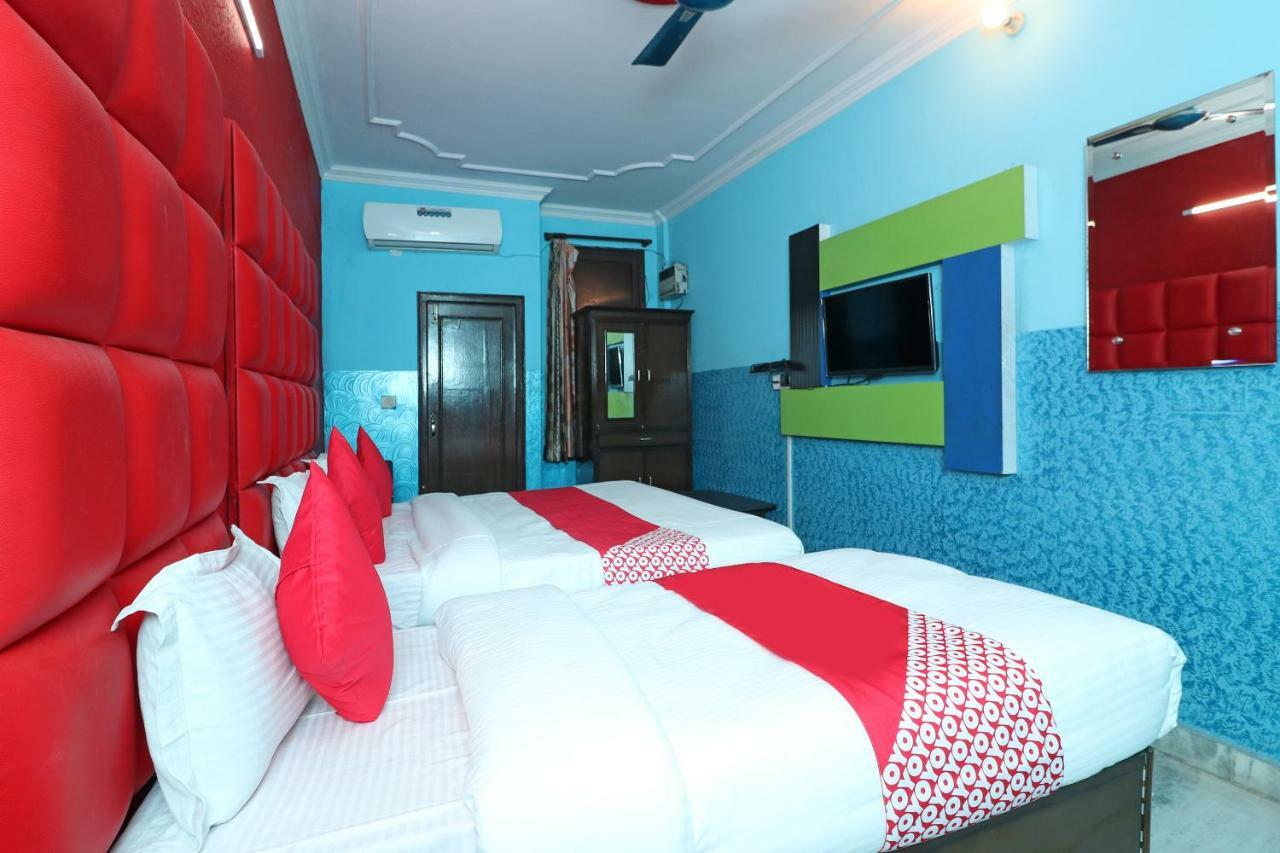 Oyo 29304 Hotel Pooja Yamuna Nagar Exterior photo